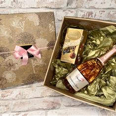 Alcohol and Chocolate Gift Set